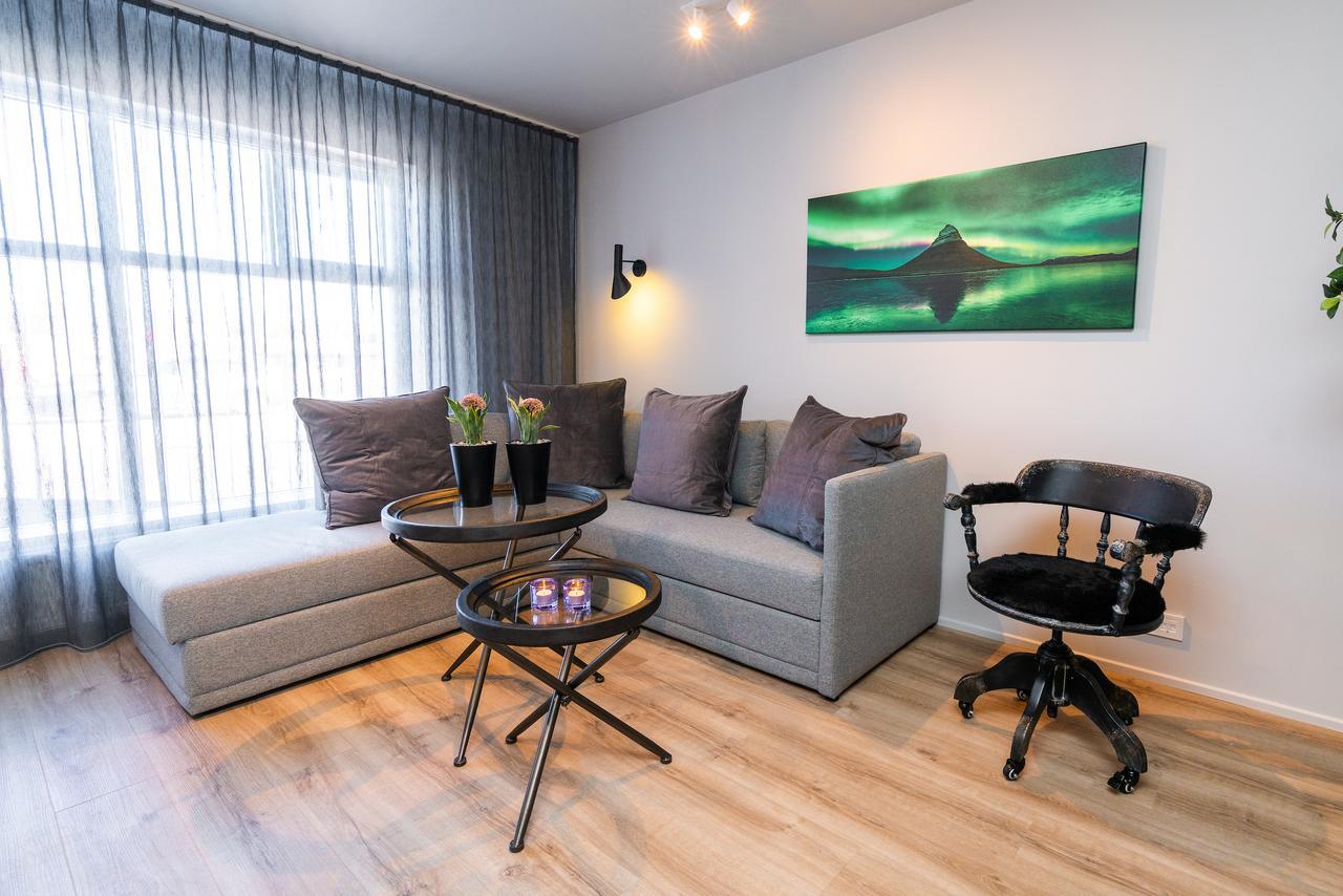 H96 Luxury Suite เค็ปลาวิก ภายนอก รูปภาพ